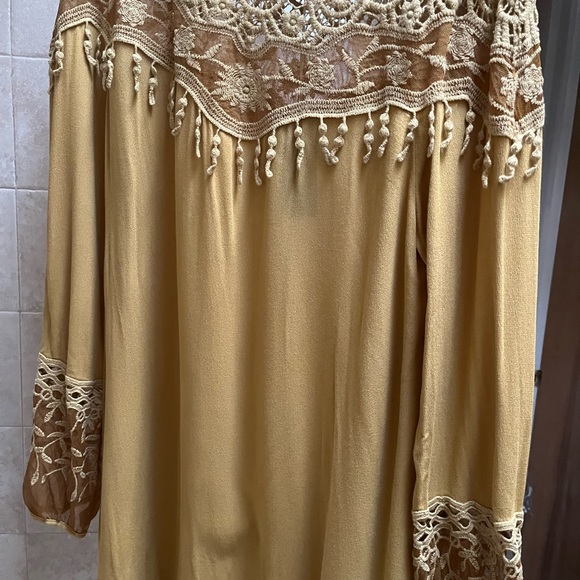 NWT XCVI tunic with details - Picture 2 of 3